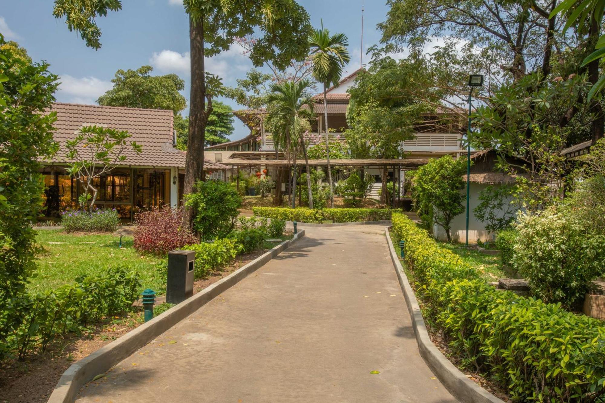Cambodian Country Club Ξενοδοχείο Πνομ Πενχ Εξωτερικό φωτογραφία